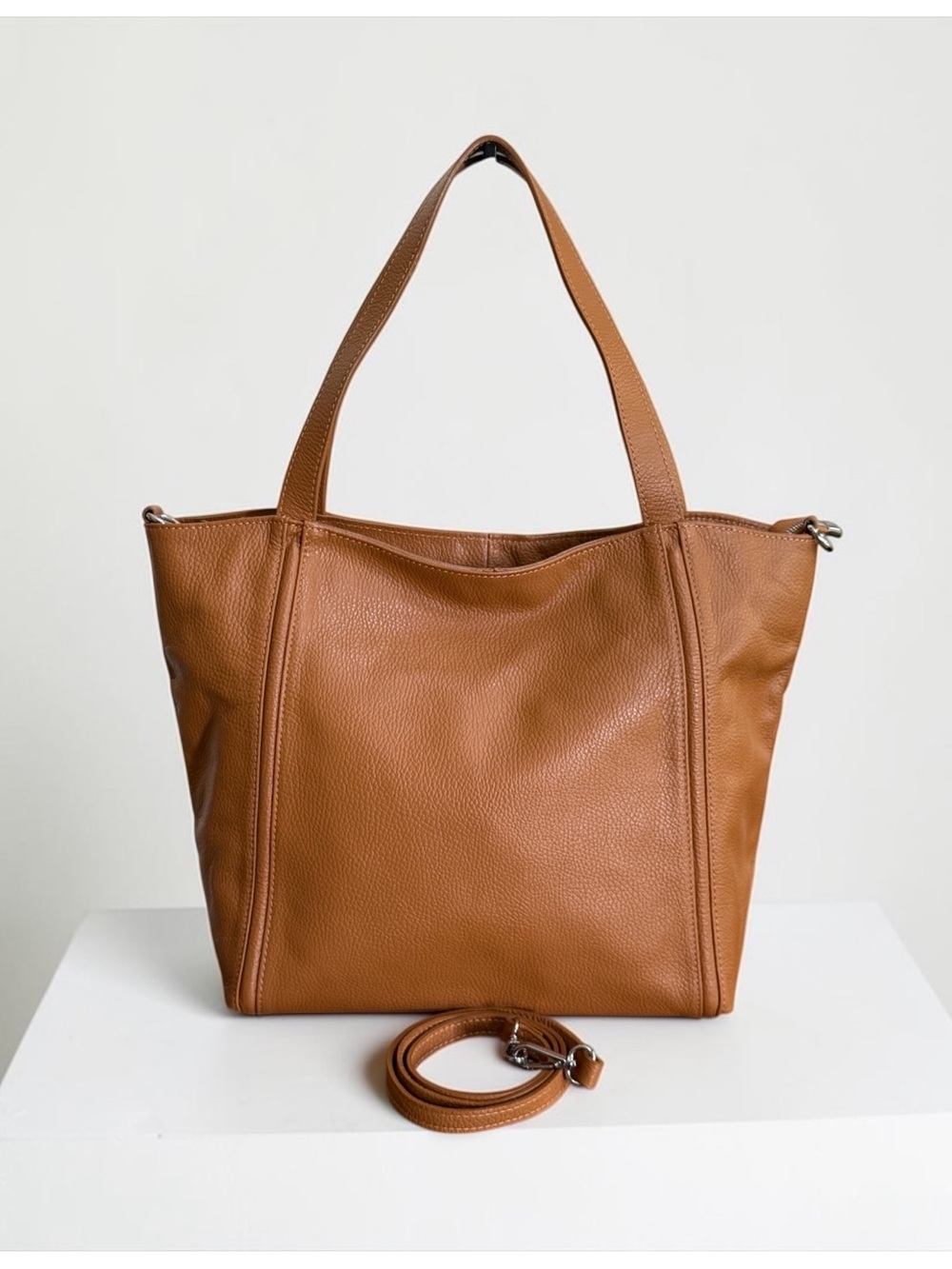 NWOT Anna Luchini Tan Leather Convertible Tote Crossbody Bag! Made in Italy!NEW!